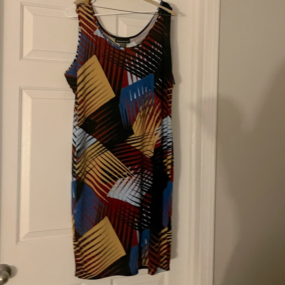 Geo print dress 96% polyester 4% spandex